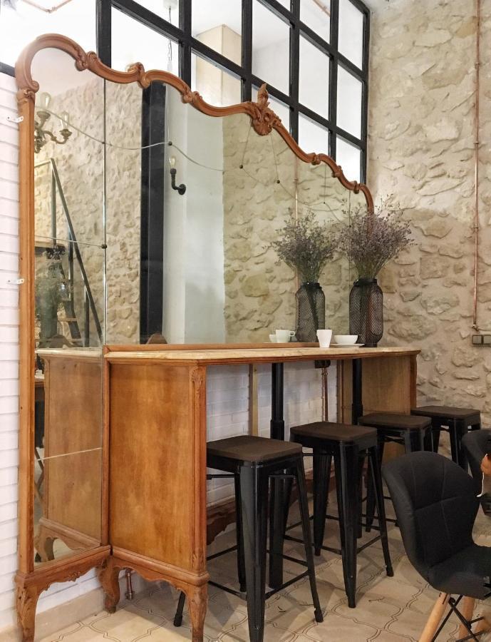 Hostel Numero Trece - Free Towels, Coffee & Tea, Remote Check-In (Adults Only) لقنت المظهر الخارجي الصورة
