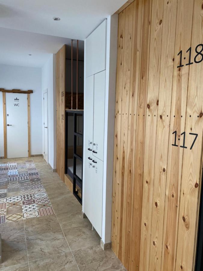 Hostel Numero Trece - Free Towels, Coffee & Tea, Remote Check-In (Adults Only) لقنت المظهر الخارجي الصورة